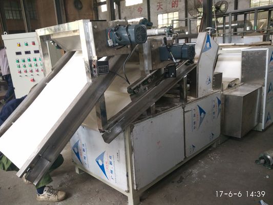 Porcellana Linea di produzione di secchezza Appendere tipa bassa-temperatured della tagliatella fornitore fornitore