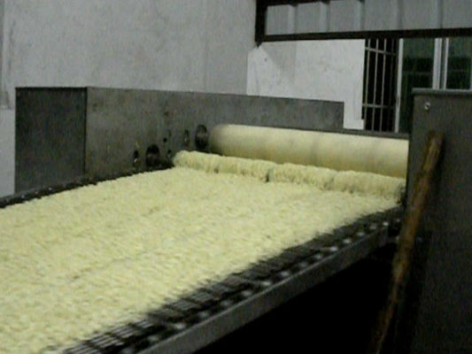 Meno macchina commerciale di lavoro di pastificazione, attrezzatura delle tagliatelle degli spaghetti fornitore