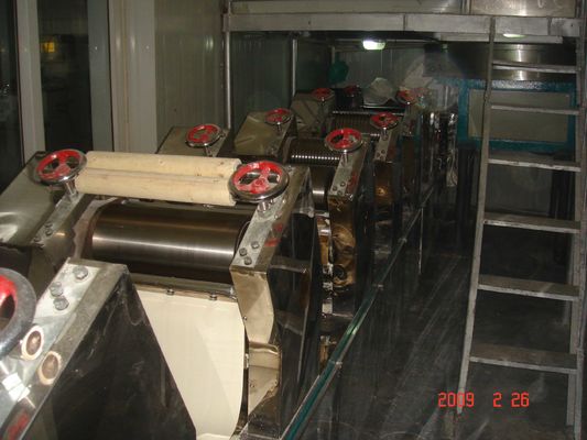 Tagliatella fresca di verdure che rende a macchina 2 tonnellate - una capacità di 15 tonnellate/8 ore fornitore